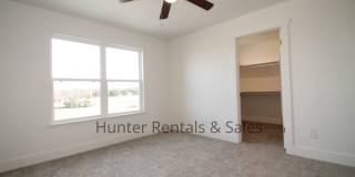 Upscale Three-bedroom Townhome! Gallery 15