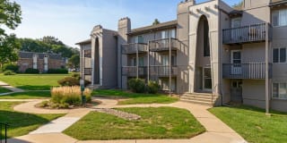 Camelot Village Apartments Gallery 8