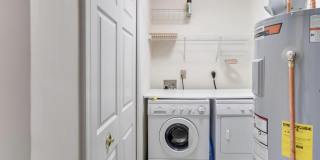 7046 FALLS REACH Drive Gallery 25
