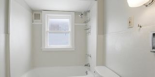 162 Winspear Avenue Gallery 4