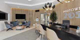 Midtown 205 Gallery 9