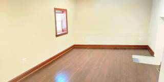 804 HOLLINS Street Gallery 30