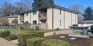 Rent Special: 1/2 Off April's Rent!! 2 Bedroom 1 Bath Unit NE Salem! Gallery 1