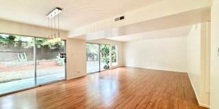 Ventura Keys | Duplex | 2 Bed + 2 Bath | 933 Peninsula Gallery 1