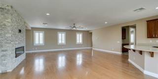 Elegant Anthem Country Club Residence with Spa, Balcony & 3-Car Garage Gallery 58