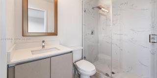 2561 NE 193rd St Gallery 12