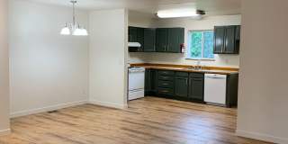 AVAILABLE NOW!! East side - 3 Bdrm, 1.5 Bath Gallery 12