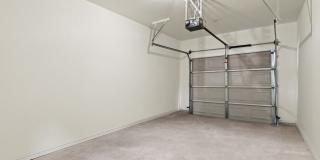 Eaves North Dallas Gallery 9