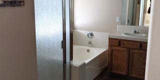 Incredible 5BD/3BA Home in Bakersfield's Desirable 93312 — Pool Service, Landscaping, Pest Control & Fully Loaded! Gallery 13