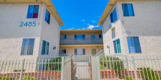 Classic Courtyard Building on Venice Blvd – Secure, Convenient, Pet-Friendly Gallery 15