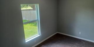 4/2 Newer  construction home. Gallery 30