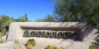 1725 E STAGHORN Lane Gallery 22