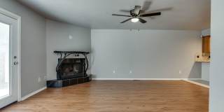 GREAT 2BED 2 BATH 2 CAR GARAGE TOWNHOME MINUTES FROM TURNPIKE!!!! Gallery 8
