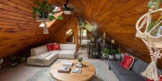 Charming 1BR Attic in Albany Gallery 1