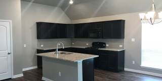 Spacious Single-Family Home Available Soon! Gallery 9