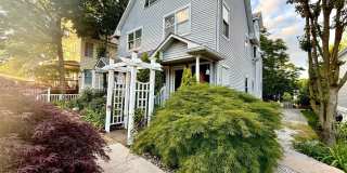 110 ANNAPOLIS Street Gallery 35