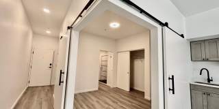 725 W Pratt Gallery 63