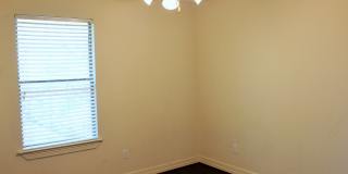 212 South Tesch Street Gallery 10