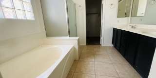 13561 W Ironwood Street Gallery 10