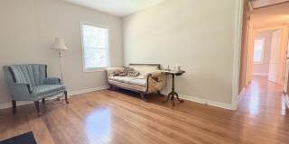 606 Collins Drive Gallery 5