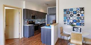 Glendale Apartments - Student Housing Gallery 10