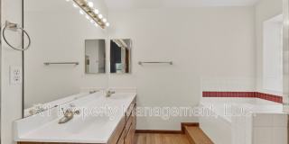 8908 Henriette Wyeth Drive NE Gallery 22