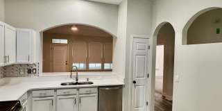 Energy-Efficient 3 Bed, 2 Bath Home on a Quiet Cul-de-Sac Gallery 13