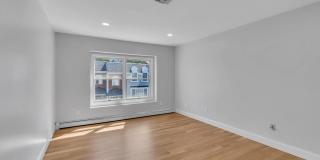 65 E River Road Gallery 24