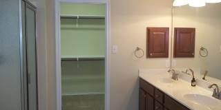 BEAUTIFUL 5 BEDROOM, 3.5 BATHROOM HOME! Gallery 18