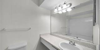 2885 Winkler Avenue Gallery 13