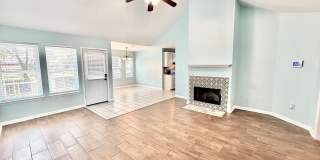 3 Bed, 2 Bath Home in Henderson Bayou Estates Gallery 1