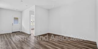 4771 W Folsom St Gallery 10