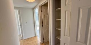 BEAUTIFUL UPPER 3BD/2BA UNIT PLUS BONUS ROOM. TIBURON CONDO. MT.TAM VIEWS! Gallery 11
