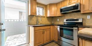 1632 STRAND Street Gallery 9