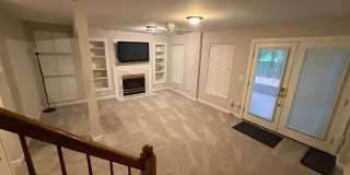 Beautifully Updated three-bedroom, 2.5-bath townhouse in Sterling, Va Gallery 39