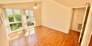 Spacious 3BR Single-Story Residence | Central Air, Fireplace, Private Backyard Retreat Gallery 18