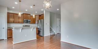 Lovely Townhome with 2 Car Garage Lovely Townhome with 2 Car Garage Gallery 10