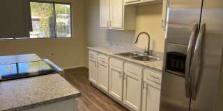 Tropicana Apartments Gallery 4