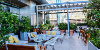 1425 Brickell Ave Gallery 28