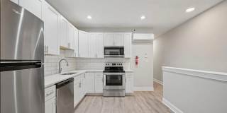 1236 W AIRDRIE Street Gallery 3
