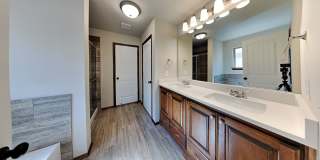 Beautiful 3 Bedroom 2 Bathroom home with a Office in Piedmont Schools- Neighborhood Park Gallery 15