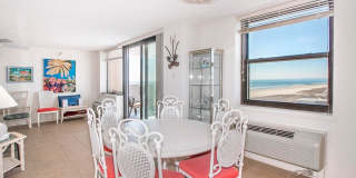 5200 Boardwalk 5B Gallery 3