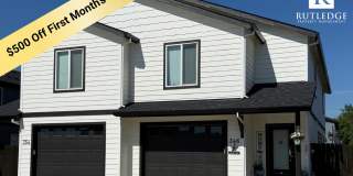 3 Bed/2.5 Bath Townhome in Medford 3 Bed/2.5 Bath Townhome in Medford Gallery 1