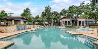 Artisan Apartments & Shops Gallery 72