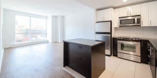 70 Greene Gallery 16
