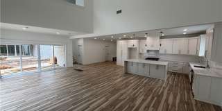 916 N Sang Avenue Gallery 7