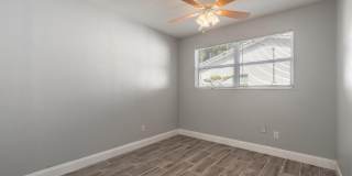 109 S Colorado Avenue Gallery 18