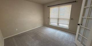 Beautiful and Cozy 3bed/2bath with an Office Available in North Norman! Gallery 7