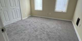 42 HOLLAND Avenue Gallery 22