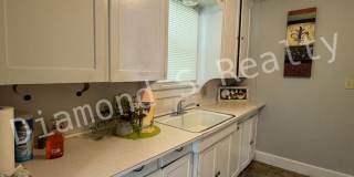 Cute and Clean 2 Bedroom Home Available Now! Gallery 6